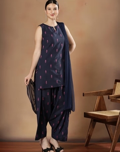 Conjunto de Salwar Kameez Floral Azul Tradicional de Algodón Puro para Mujer de K V International con Farshi Salwar Dupatta para Ocasiones Festivas - Product Image 5