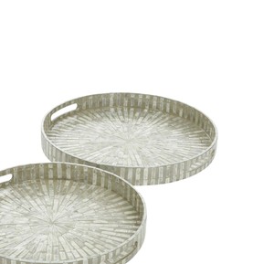 Venta al por mayor de bandejas de nácar artesanales con motivos radiales en gris pizarra, juego de platos redondos de mosaico de conchas para exhibir té. - Product Image 3