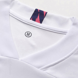 Ensemble d'uniformes de football professionnels pour hommes, maillot et short blancs personnalisés, coupe automatisée, tenue d'équipe de club - Product Image 3