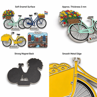 Aimant de réfrigérateur en métal personnalisé OEM/ODM, design tulipe et vélo, émail souple, souvenir pour les boutiques de cadeaux des Pays-Bas, vente en gros