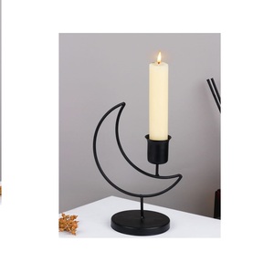 Portavelas de Hierro Negro, Candelabro de Metal Resistente para Decoración del Hogar y Bodas - Product Image 1