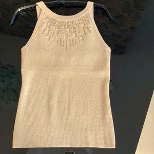 Elegante camiseta sin mangas con bordado de cuentas para la moda de verano. Camiseta sin mangas con bordado de cuentas de semillas hecho a mano para mujer. - Product Image 6