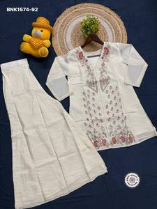 High Quality <b>Silk</b> with Embroidered Readymade Front-Slit Short <b>Kurta</b>-Plazzo Set Manufacturer from India Wholesale Supply - Product Image 3