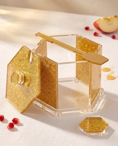 Elegant Modern Judaica Honey Dish Lid Spoon Acrylic Hexagon Design Celebrating Rosh Hashanah Sweet Traditions - Product Image 6