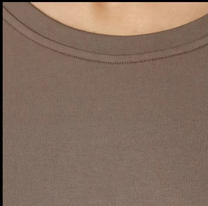 Camisetas de Mujer de Última Tendencia, Holgadas, Transpirables, Estilo Urbano, Logotipo Personalizado, Servicio de Bajo MOQ, Precio Razonable - Product Image 4