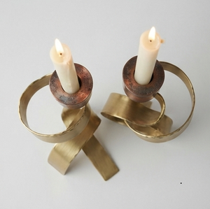 Candelabro Moderno de Latón en Espiral, Portavelas Artístico en Forma de Cinta para Decoración de Mesa del Hogar - Product Image 3