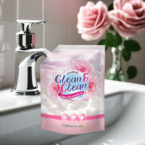 Détergent à lessive combiné avec rinçage et revitalisant Clean & Clean Lily Flower Fragrance Premium - Bag 3.2 Litres - Product Image 4