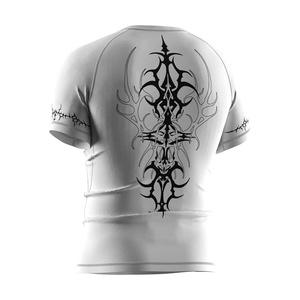 เสื้อรัดรูปแขนสั้นสำหรับผู้ชาย แห้งเร็ว กระชับรูปร่าง เหมาะสำหรับออกกำลังกาย ลายกราฟิกชนเผ่า สำหรับฟิตเนสและยิม - Product Image 2