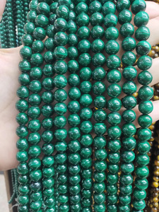 Vente en gros de perles rondes en malachite naturelle de 8 mm, perles de pierres précieuses polies pour la fabrication de bijoux et de bracelets - Product Image 5
