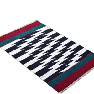 Alfombras de área cómodas hechas a mano para adultos, hilo de chenilla rectangular tradicional de invierno, Color personalizado