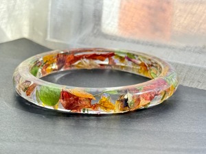 Brazalete de Resina con Flores Prensadas Reales Personalizado, Brazaletes de Resina con Flores, Brazaletes de Resina Botánica Hechos a Mano, Regalo - Product Image 6