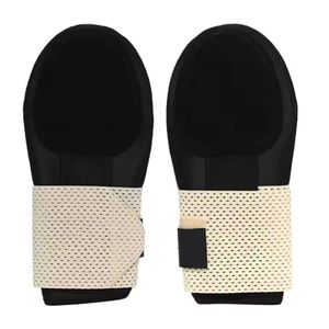 Mitaines et gants de baseball professionnels personnalisables en néoprène imperméable, respirant et durable pour lanceurs droitiers - Product Image 4