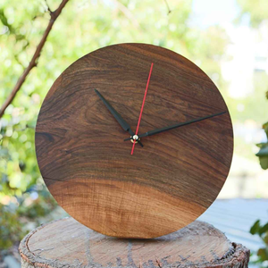 Horloge murale silencieuse en bois naturel - Product Image 4