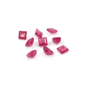 Rubis naturels de Bangkok, carrés calibrés de 5 mm, pierres précieuses de rubis naturelles facettées, prêtes à l'emploi pour la fabrication de bijoux - Product Image 3