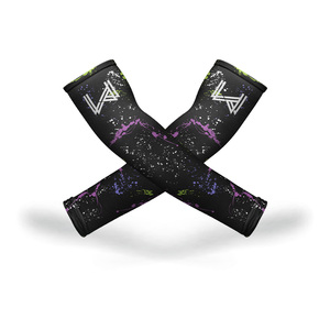 Manches de sport longues unisexes personnalisées à compression, imprimées par transfert thermique, motif camouflage, protection UV, logo et texte personnalisés, 100 % polyester - Product Image 4