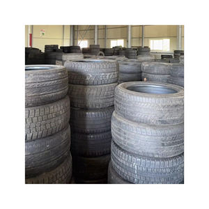 ยางเรเดียลแบบไม่มียางในมือสองคุณภาพพรีเมียมสำหรับรถยนต์ รถบรรทุก รถจักรยานยนต์ สภาพดี วัสดุรีไซเคิล ขายส่ง - Product Image 1