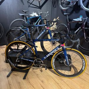 Descuentos Exclusivos Bicicleta de Carretera Specialized S-Works Tarmac SL8 Redbull con Entrega Rápida - Product Image 1