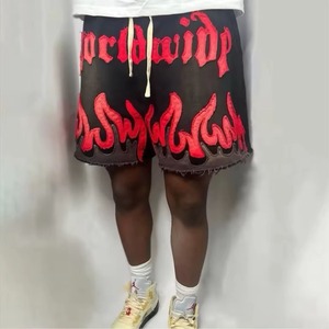 Pantalones cortos de felpa vintage personalizados con bordado desgastado, efecto descolorido por el sol y lavado ácido para hombre - Product Image 2