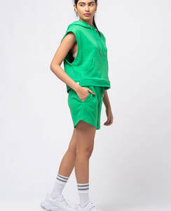 Chándal personalizado con hombros caídos para mujer, chándales recortados de 50% de algodón y 50% de poliéster, conjunto de chándal lavado con ácido Vintage transpirable - Product Image 1