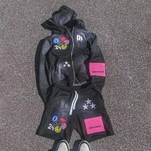 Conjunto de Sudadera con Capucha y Pantalones Cortos Unisex de Estilo Urbano, Personalizado, Negro Lavado, con Pedrería y Estampado DTG, para Hombre - Product Image 3