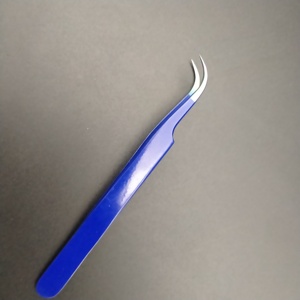 Pince à épiler professionnelle incurvée en acier inoxydable, pointe fine, pour poils incarnés et élimination des éclats, écologique, durable, personnalisable - Product Image 4