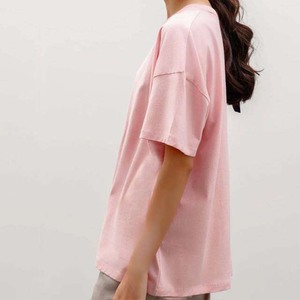 เสื้อยืดคอกลมโอเวอร์ไซส์สีชมพูสำหรับผู้หญิง แขนยาวปกติ สีพื้น ทรงหลวม ระบายอากาศได้ดี ผ้าฝ้ายเจอร์ซีย์ 100% พิมพ์ลายโลโก้ - Product Image 2