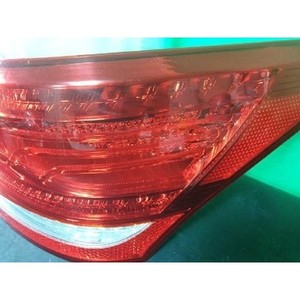 Luz Trasera Derecha Usada Equus 924023N000 - Product Image 3