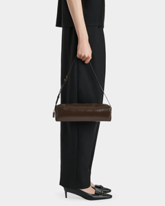 Sac à bandoulière en cuir véritable marron style minimaliste avec fermeture à cadenas doré, sangle unique, utilisable toute l'année - Product Image 2