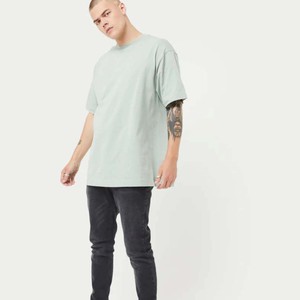 เสื้อยืดแฟชั่นล่าสุด สีพื้น สำหรับผู้ชาย ขายส่ง รับผลิตตามแบบ OEM แห้งเร็ว ทรงหลวม เสื้อยืดออกกำลังกายสำหรับผู้ชาย - Product Image 3