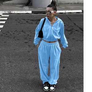 Ensemble de survêtement décontracté et confortable pour femme, de haute qualité, personnalisé, style vintage, avec fermeture éclair, haut court slim et pantalon de sport, tenue décontractée tendance pour femme - Product Image 5