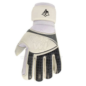 Classic Pro Goalkeeper <b>Gloves</b> Designed For Professional Football Practice Sessions And Consistent Sports Performance - Product Image 2