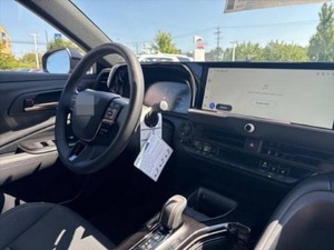 Asientos de Cuero con Volante a la Izquierda para el Modelo T/ta C/n XLE Turbo 2025 con Características de Calidad - Product Image 3