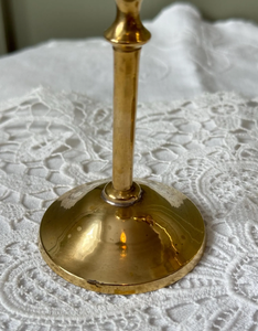 แก้วไวน์ดีไซน์คลาสสิกแบบขายส่ง สลักลายด้วยมือ แก้วค็อกเทลทรงโกเบลต์เคลือบทอง ราคาประหยัด ของขวัญโลหะ - Product Image 5