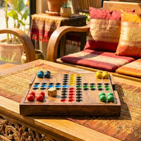 Jeu de société classique en bois de haute qualité Ludo et Serpents et Échelles avec logo personnalisé, directement des fournisseurs d'usine