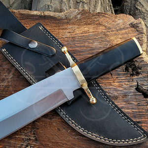 Cuchillo Bowie Artesanal para Caza con Guardacuchillo de Latón y Mango de Madera – Hoja Pulida para Uso en Exteriores - Product Image 2