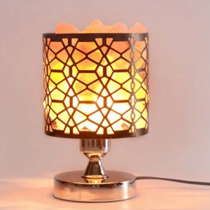 Lampe de table de nuit moderne créative en fer de l'Himalaya en cristal de roche Anion emballé table de chevet décorative traitement raffiné - Product Image 4