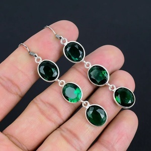 ต่างหูห้อยประดับควอตซ์สีเขียวธรรมชาติ เงินแท้ 925 ดีไซน์หรูหรา ของขวัญเครื่องประดับอัญมณีสำหรับผู้หญิง - Product Image 3