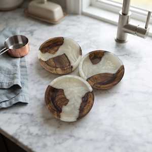 Ensemble de 3 bols de service classiques en corne de buffle sculptée à la main avec incrustation en résine écologique pour mariage, anniversaire, enterrement de vie de jeune homme - Product Image 1