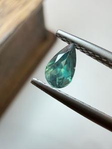 Alexandrite naturelle taille poire facettée, pierre précieuse à changement de couleur, en vrac pour bijoux personnalisés (bagues/pendentifs) - Product Image 3