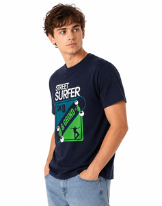 T-shirt graphique bleu marine de qualité supérieure pour hommes, imprimé Street Surfer, en coton, décontracté, à manches courtes, col rond, motif skateboard - Product Image 2