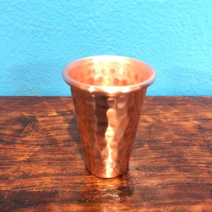 Vente en gros de gobelets à eau en cuivre pur à 100 %, de haute qualité, vintage, écologiques, portables, légers, durables, pour un usage domestique, fabriqués en usine - Product Image 1