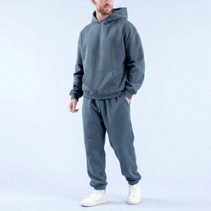 Ensemble de survêtement pour homme de haute qualité avec logo brodé personnalisé, sweat-shirt à capuche et pantalon de jogging à revers, en molleton de coton - Product Image 3