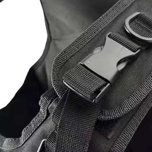 Chaleco táctico diseñado para resistir la presión y performar en las situaciones más difíciles. - Product Image 4