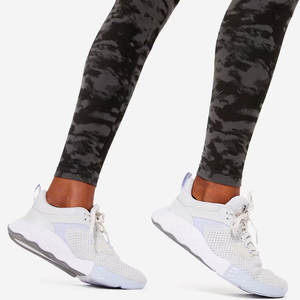 กางเกงโยคะเอวสูงสำหรับผู้หญิง แบบสั่งทำได้ ชุดออกกำลังกาย ผ้าโพลีเอสเตอร์/ไนลอน ยืดหยุ่น ระบายอากาศ เป็นมิตรกับสิ่งแวดล้อม ทรงวี ขายส่ง - Product Image 5