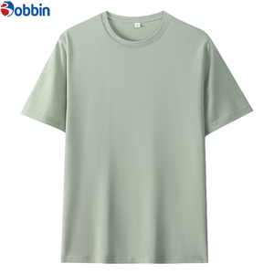 เสื้อยืดคอกลมแขนสั้นผ้าไหม/ผ้าฝ้ายสำหรับผู้ชายไซส์ใหญ่ ดีไซน์ใหม่ขายดี สวมใส่สบาย ระบายอากาศได้ดี แห้งเร็ว พร้อมโลโก้ด้านหน้า - Product Image 2