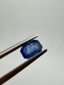 Zafiro Azul Natural, Gema Suelta, Corte Esmeralda, 1.45CT, 7X5X3.5MM, de Ceilán, Sri Lanka, para la Elaboración de Joyas - Product Image 4