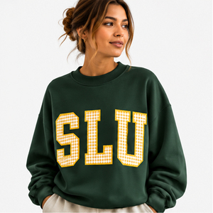 เสื้อสเวตเชิ้ตคอกลมโอเวอร์ไซส์ สีเขียว พิมพ์ลายตัวอักษร SLU เสื้อสเวตเชิ้ตคอกลมโอเวอร์ไซส์สำหรับผู้หญิง พิมพ์ลายกราฟิก คอสูง - Product Image 1