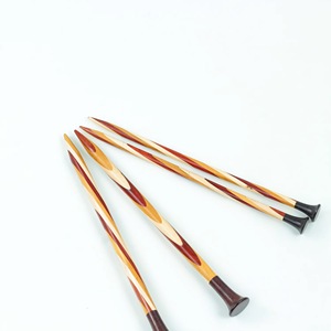 Agujas de Tejer de Madera Natural Premium para Tejer a Mano, Agujas de Ganchillo Ligeras y Suaves para Hilos, Proyectos de Ganchillo y Manualidades - Product Image 3