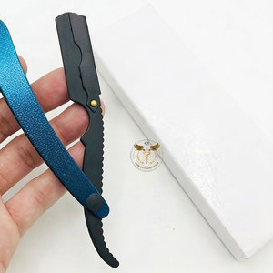 Rasoir droit professionnel QORVEX INSTRUMENTS en acier inoxydable avec manche texturé bleu pliable pour barbier et rasage du visage en salon - Product Image 2
