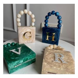 Bolso de Mano de Resina Ecológica Hecho a Mano de Alta Calidad con Diseño Personalizable, Color y Logotipo Personalizados, Estilo Romántico para Mujeres y Niñas - Product Image 3